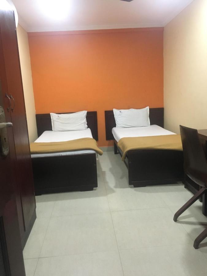 Delmon Residency Hotel Madras Buitenkant foto