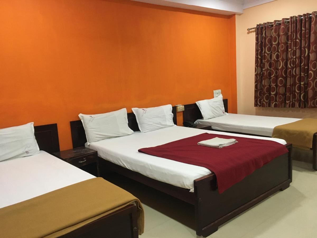 Delmon Residency Hotel Madras Buitenkant foto